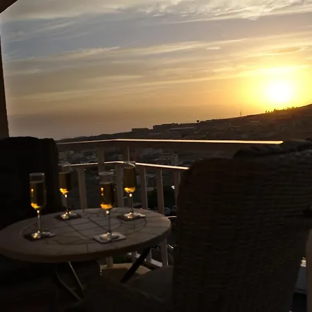 Atico Vista Mar Con Terraza Costa Adeje (Tenerife)